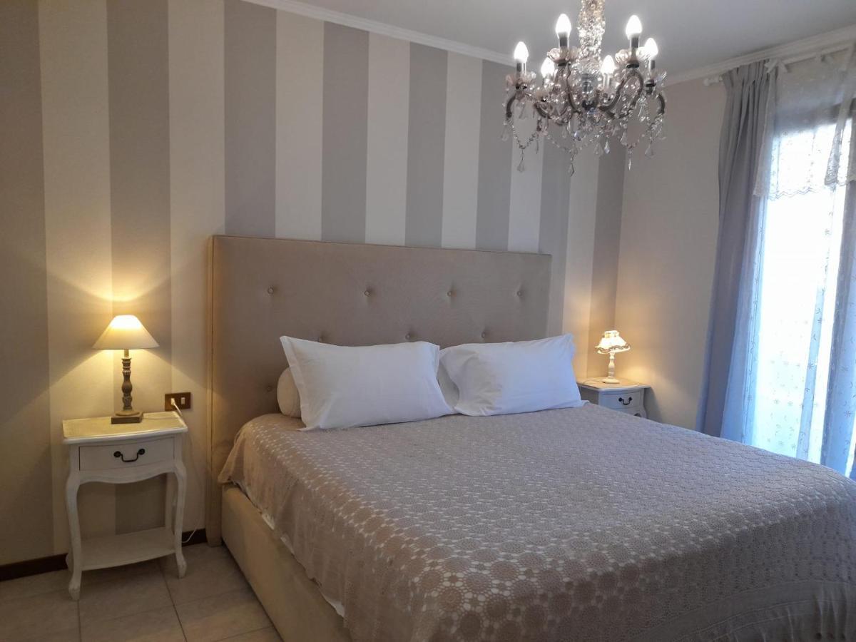 Fiorenza House Luisago Bagian luar foto