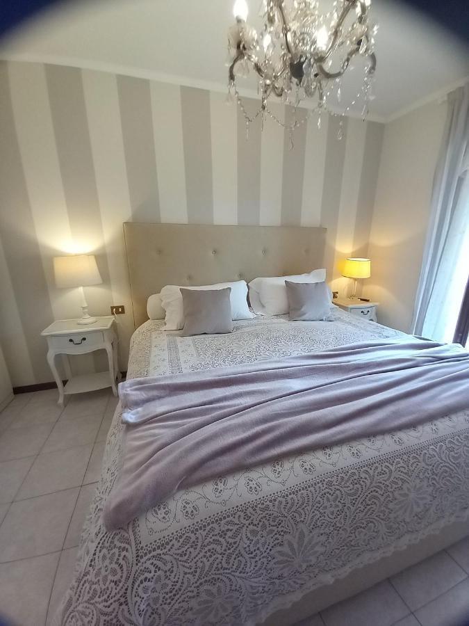 Fiorenza House Luisago Bagian luar foto