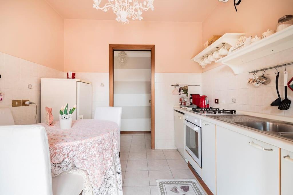 Fiorenza House Luisago Bagian luar foto