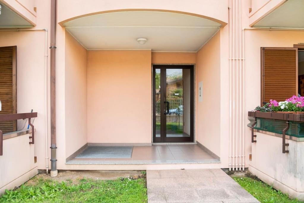 Fiorenza House Luisago Bagian luar foto