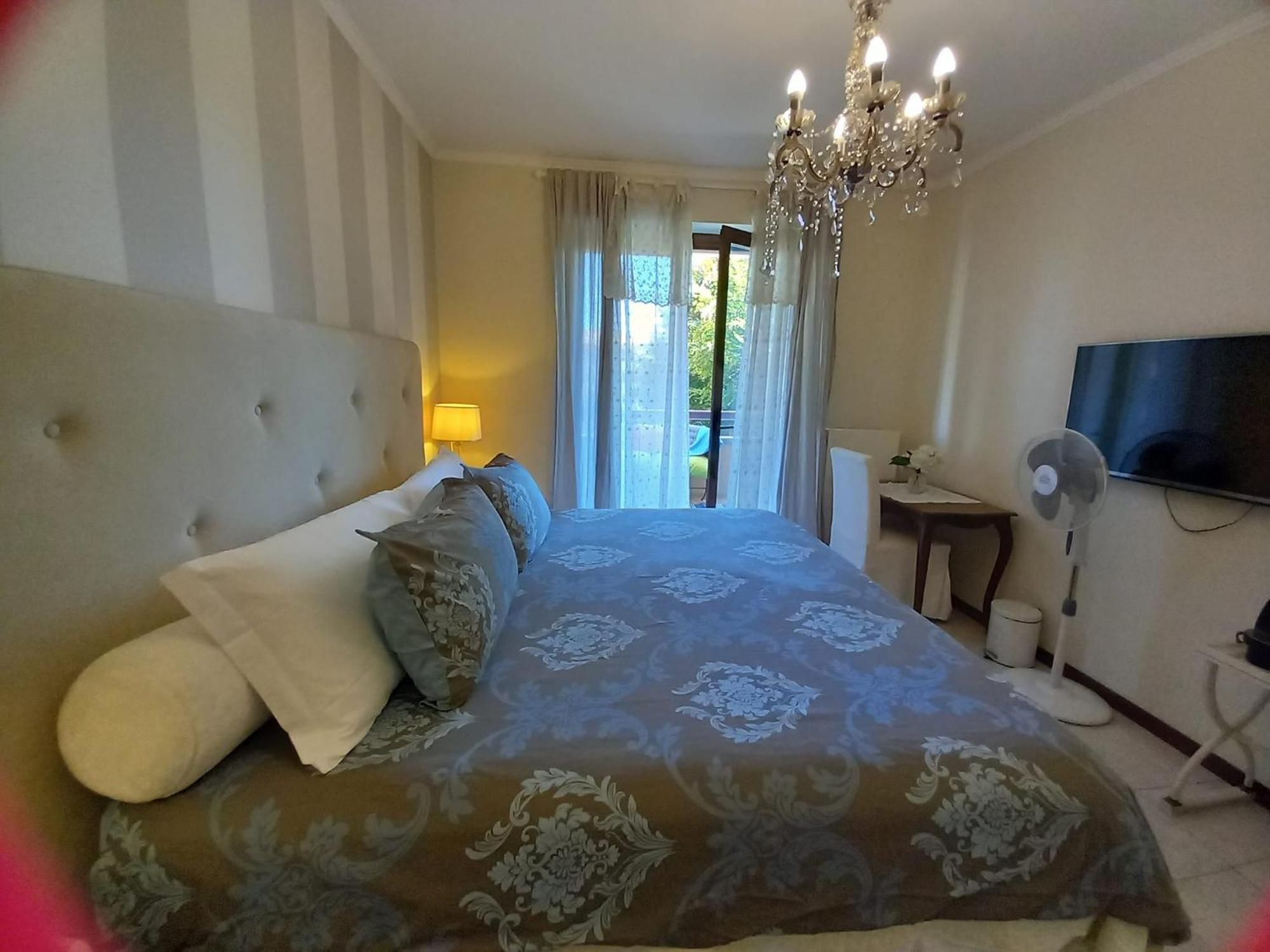 Fiorenza House Luisago Bagian luar foto