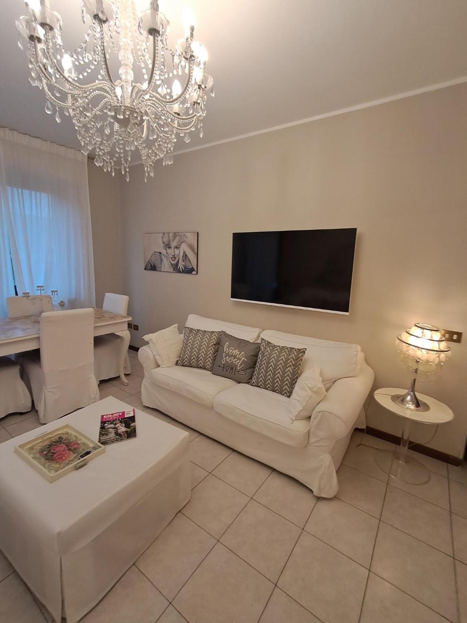 Fiorenza House Luisago Bagian luar foto